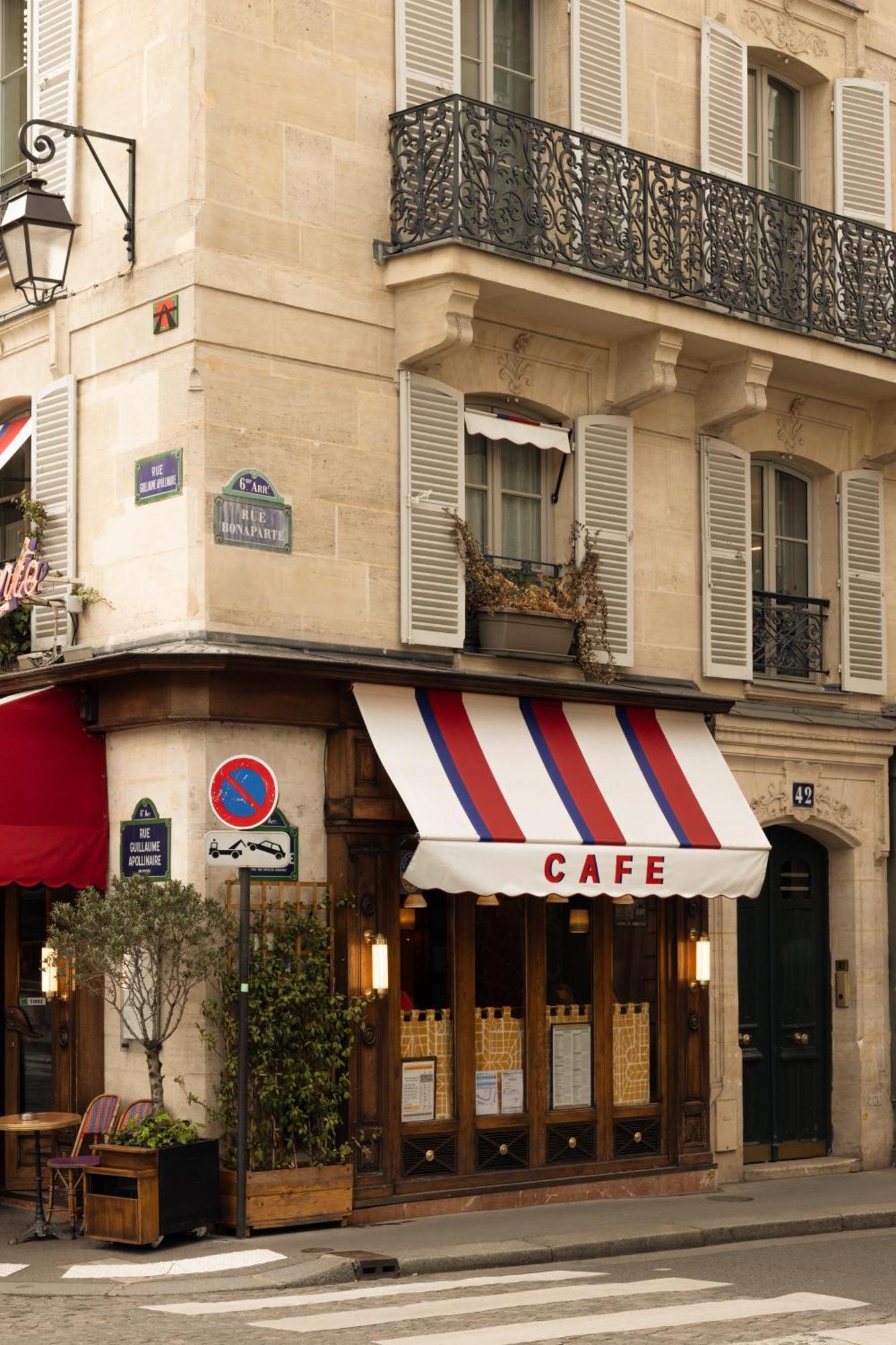 Hotel Des Grands Voyageurs Paris Exterior photo