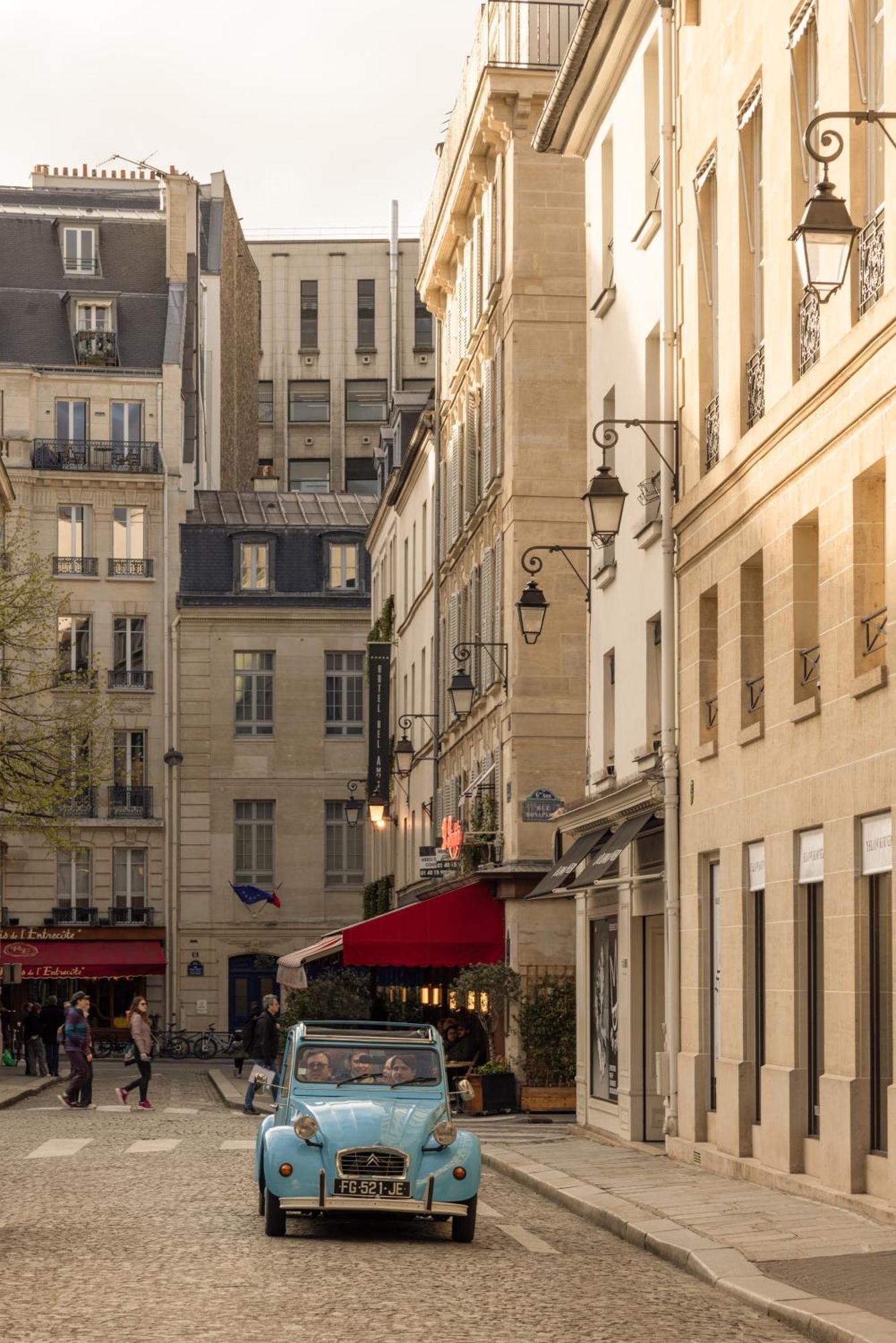 Hotel Des Grands Voyageurs Paris Exterior photo