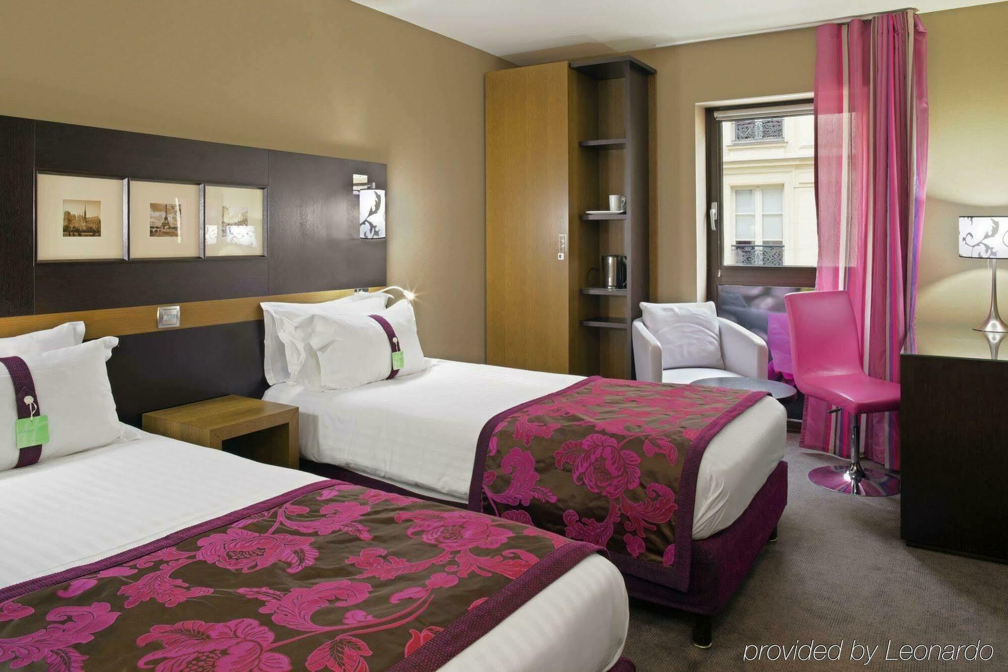 Hotel Des Grands Voyageurs Paris Room photo